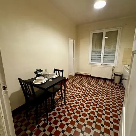 Entire Apartment In The Heart Of Vernon Vernon  Buitenkant foto